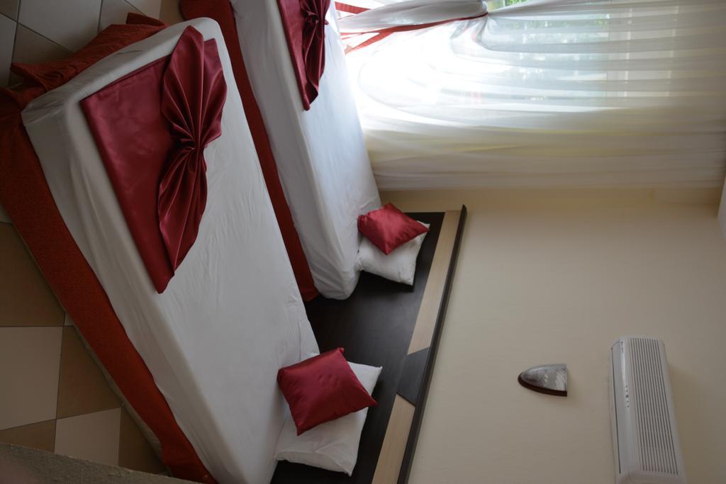Yavuzhan Hotel Side Eksteriør bilde