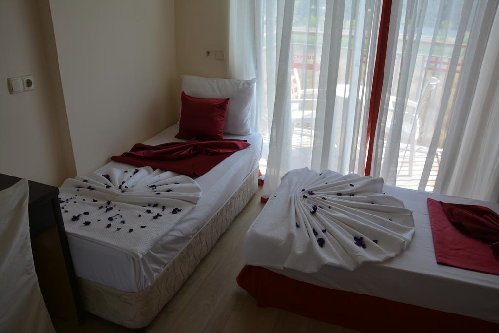 Yavuzhan Hotel Side Eksteriør bilde